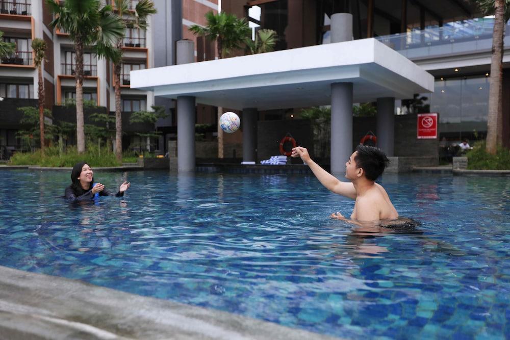 Aston Sentul Lake Resort & Conference Center Bogor Exterior photo